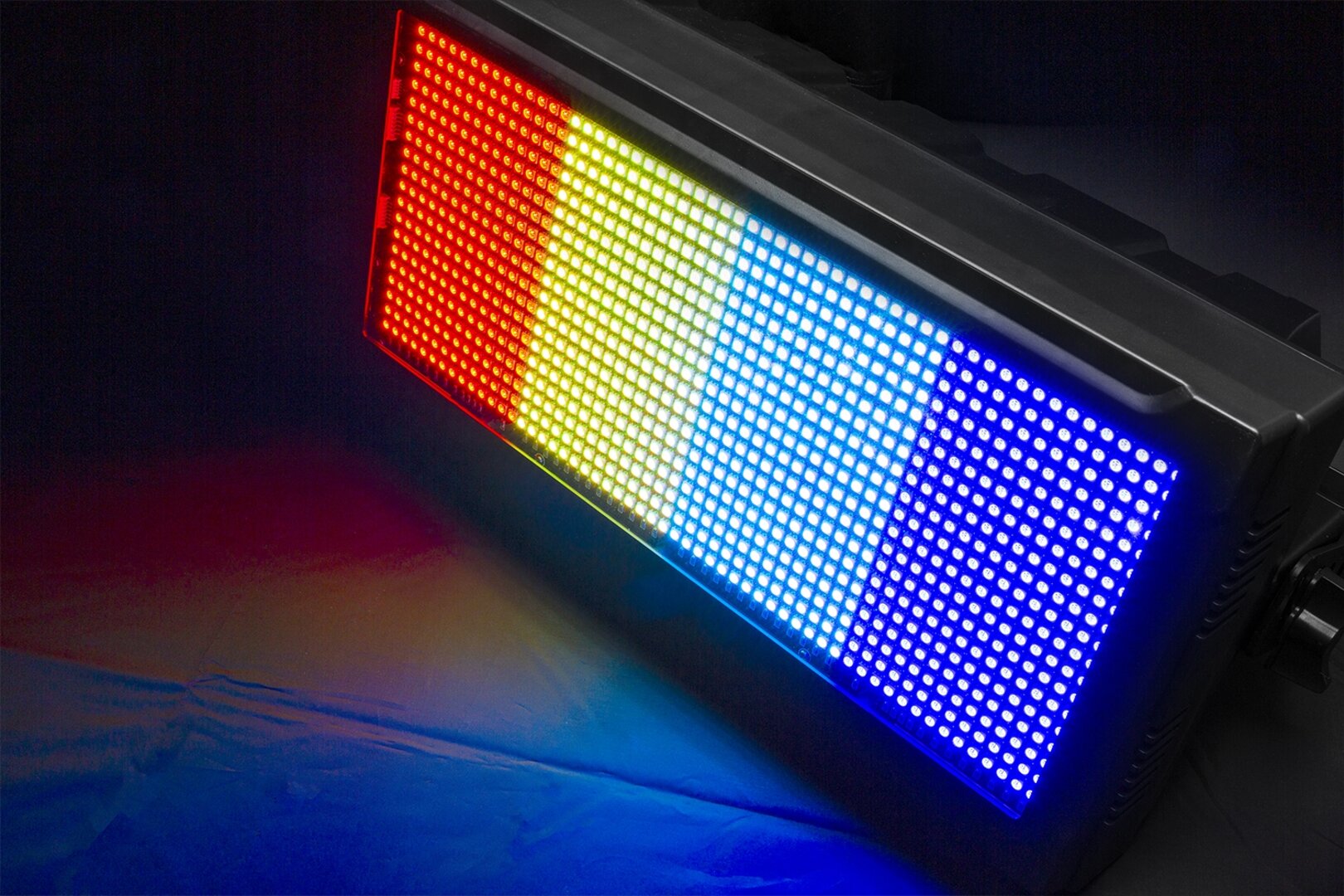 BS1200 STROBOSCOPE LED RGB beamZ Pro
